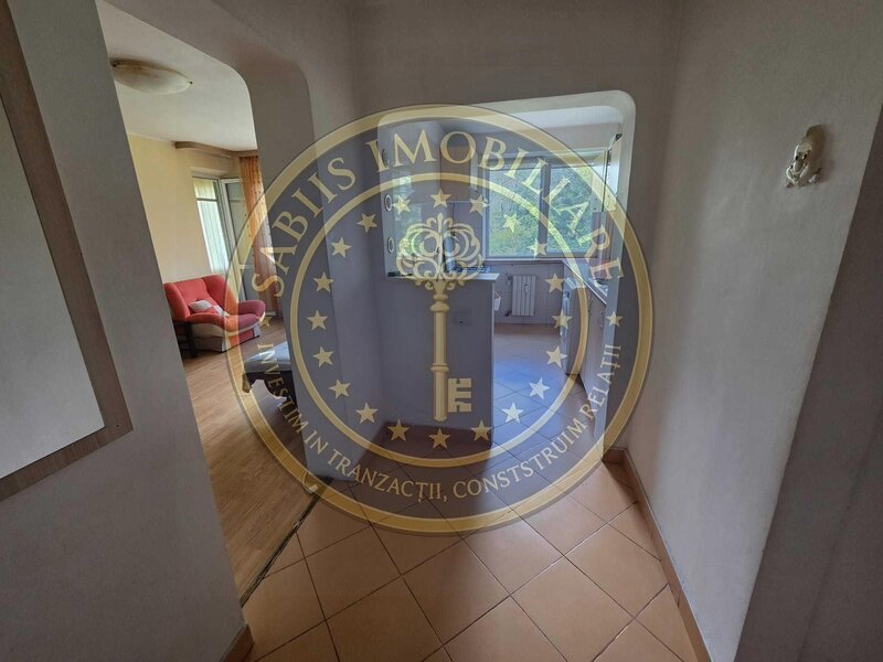 Moghioros, 2 camere chiar langa parc, piata, metrou, tramvai 41.